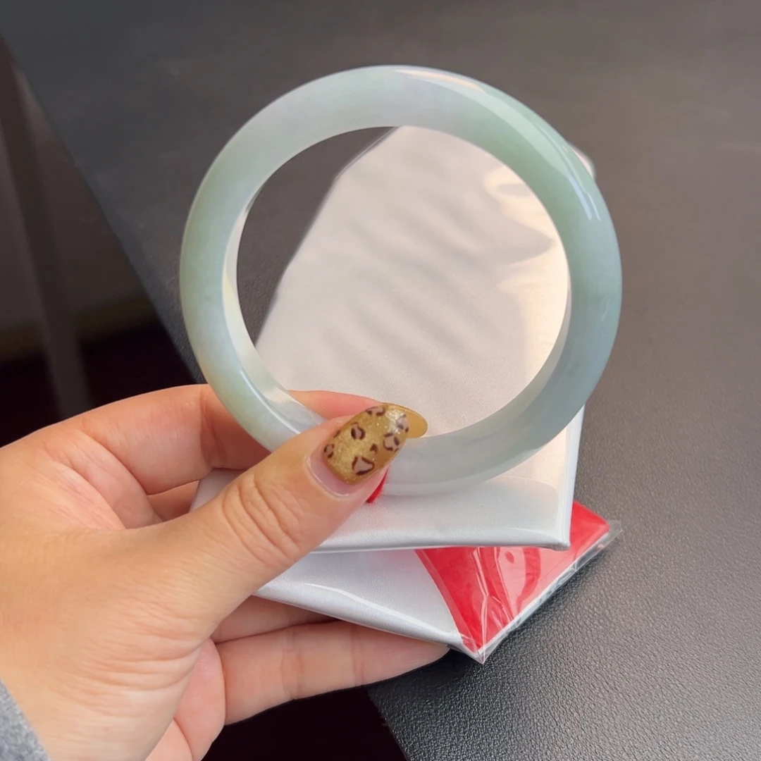 翡翠未镶嵌手镯60