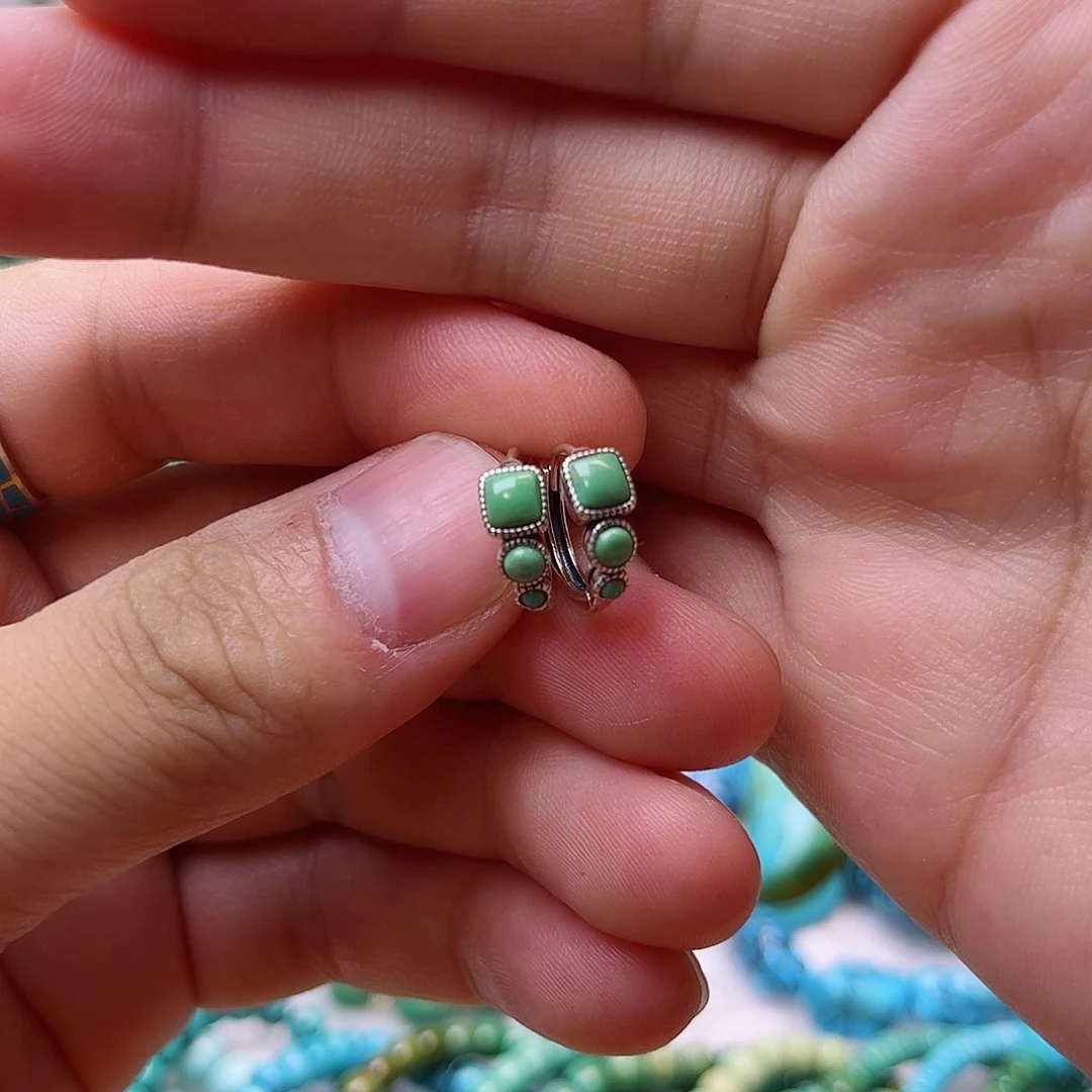 未镶嵌绿松石珠宝奇石