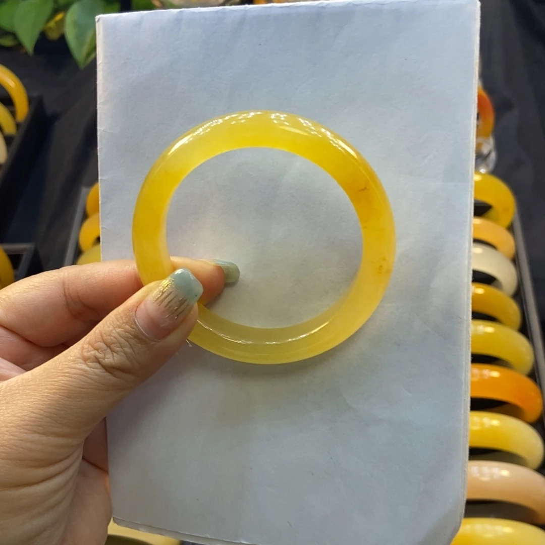 ****意石英质玉（黄龙玉）未镶嵌手镯H