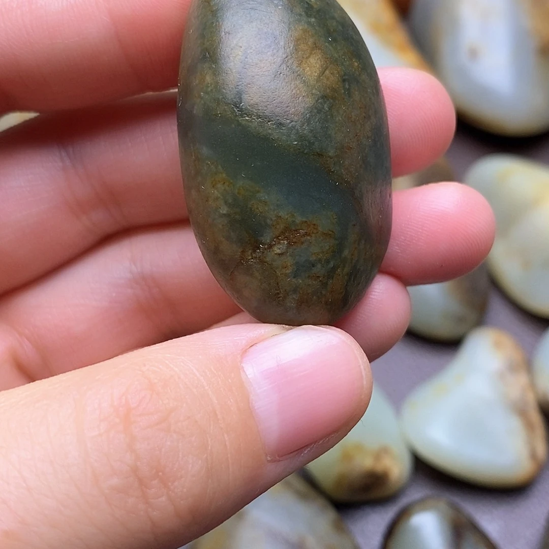 和田玉未镶嵌颈饰7