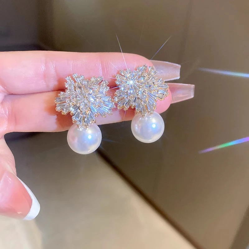 合金耳饰 季阿玛施新颖2025新款珍珠锆石雪花耳钉小众耳环耳饰品