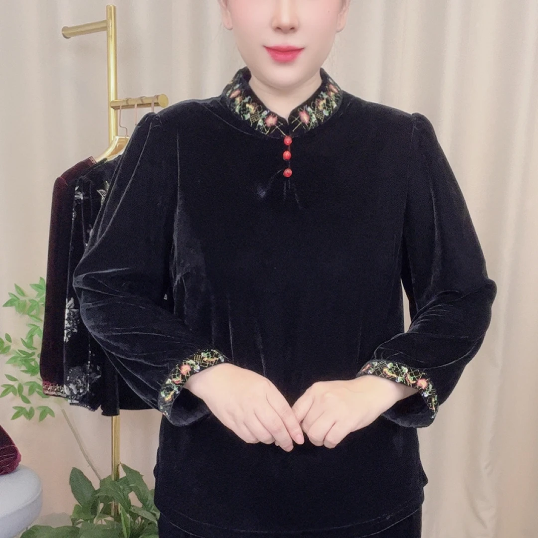 ＪＲ秋季中老年妈妈款重工刺绣立领长袖丝绒衫8683
