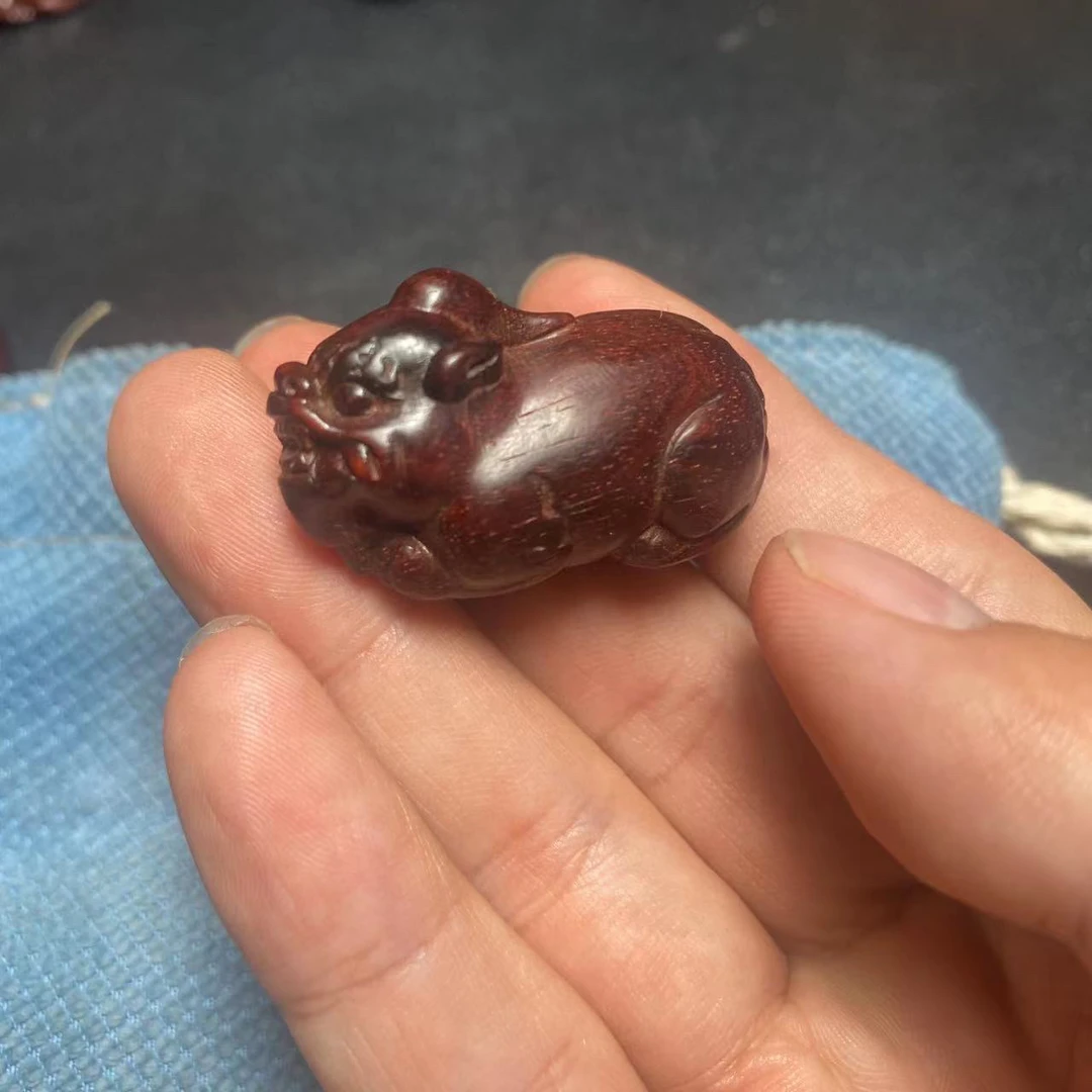 【吊坠】紫檀小吊坠精工雕刻手把件