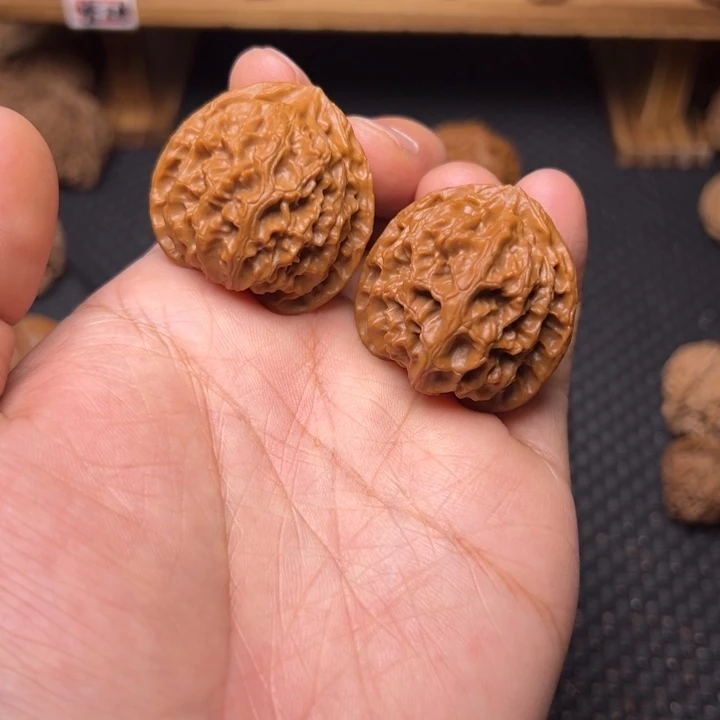 吊坠文玩核桃苹果园