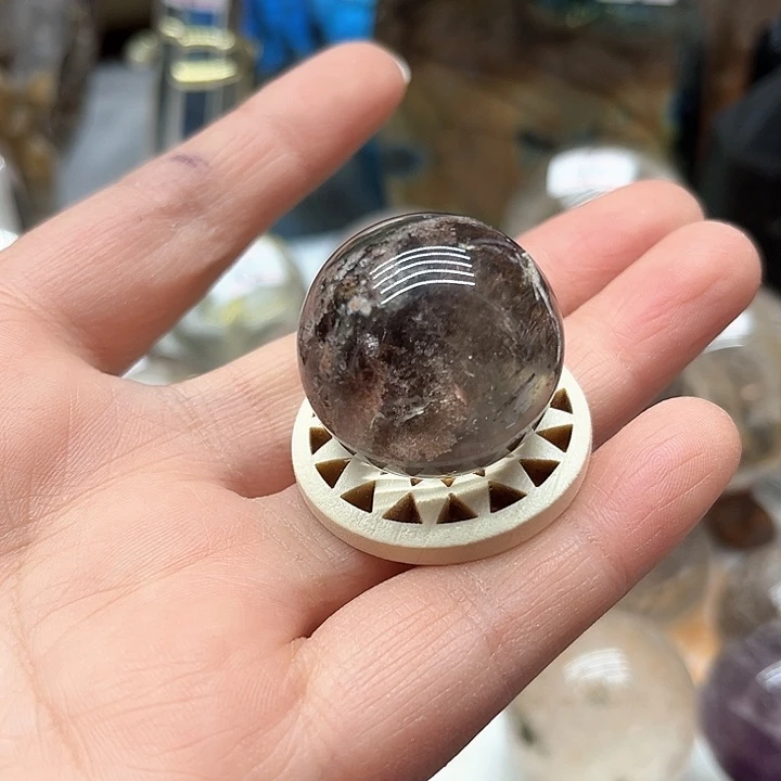 水晶32克幽灵小球未镶嵌