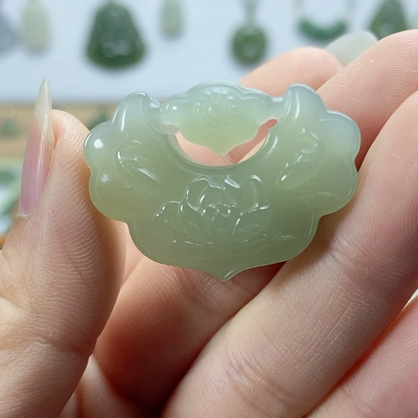 【闪购商品】颈饰未镶嵌和田玉