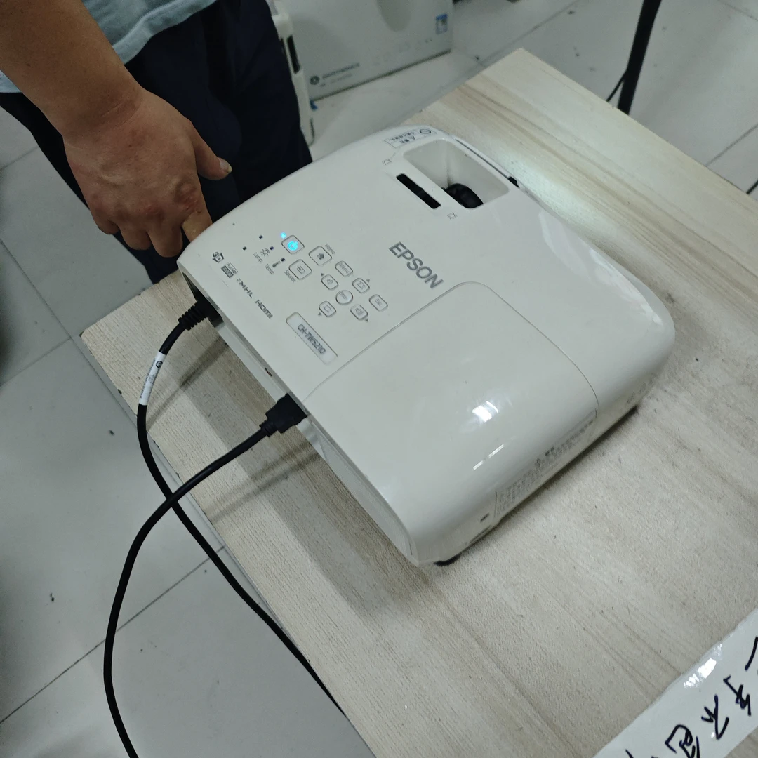 二手爱普生投影仪运费到付