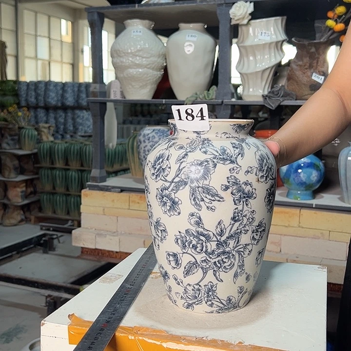 景德镇陶瓷花瓶微瑕介意勿怕