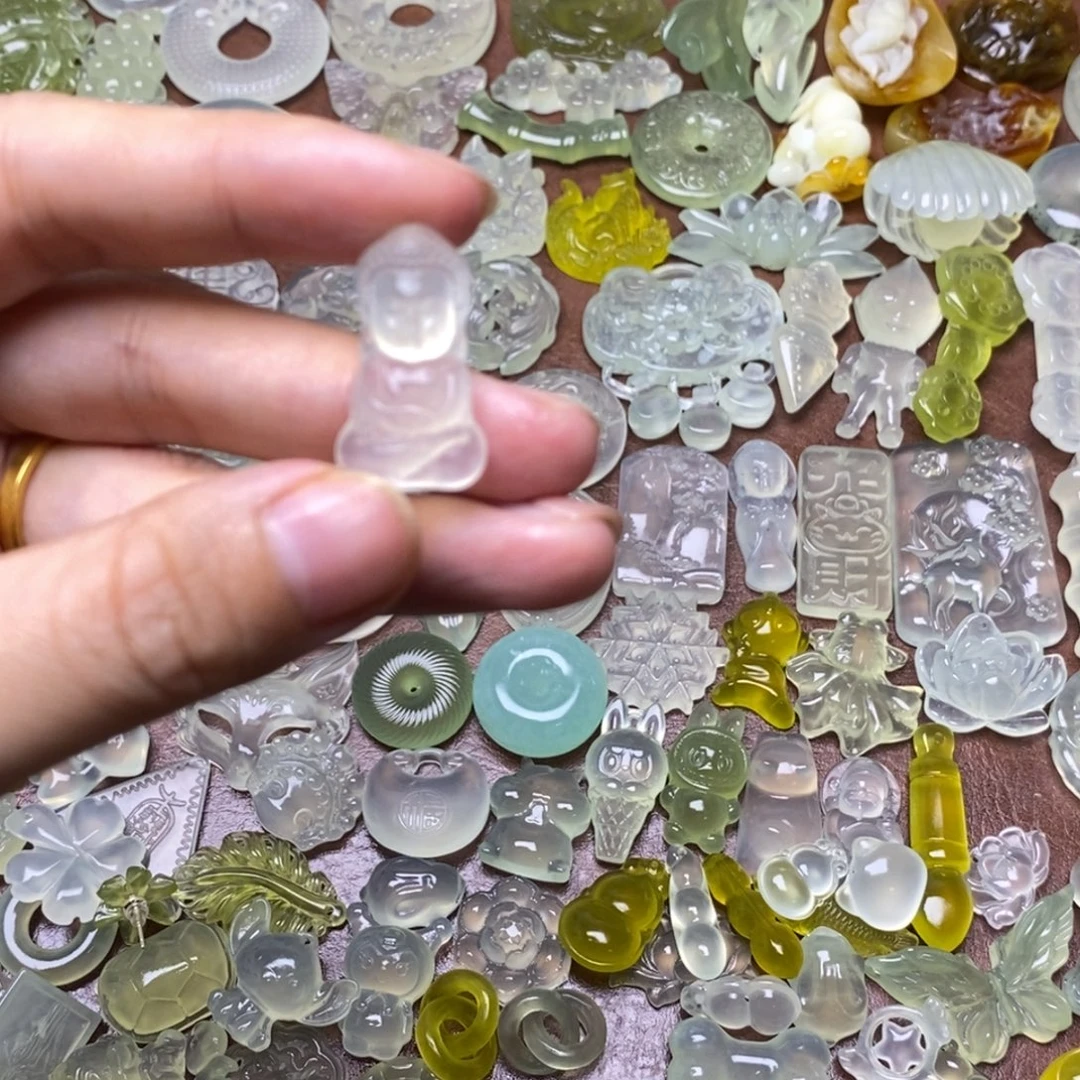 蛇纹石玉合金颈饰