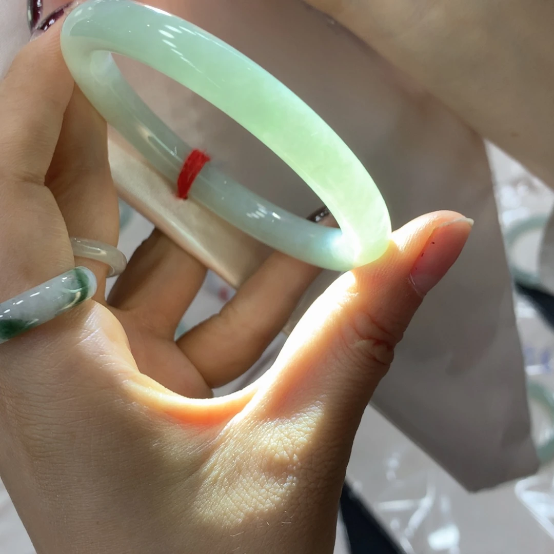 翡翠未镶嵌手镯买断