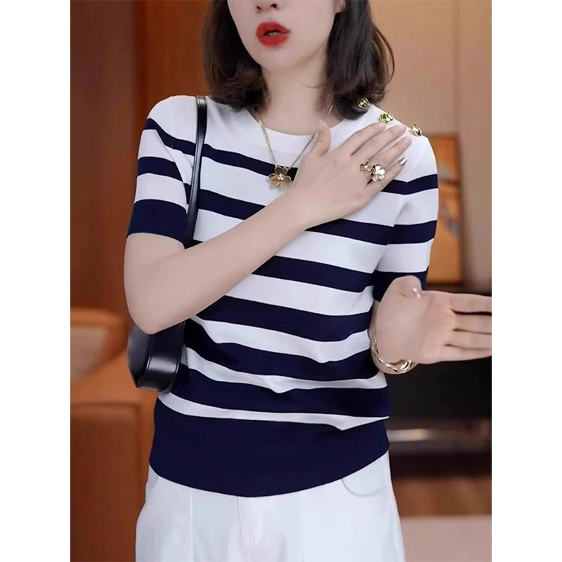 设计感2025夏季新款大码胖mm薄款显瘦百搭上衣撞色条纹短袖T恤女