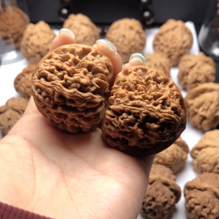 文玩核桃吊坠南疆40