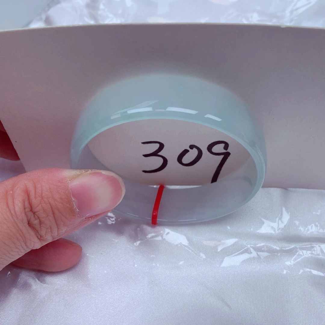 翡翠未镶嵌手镯翡翠