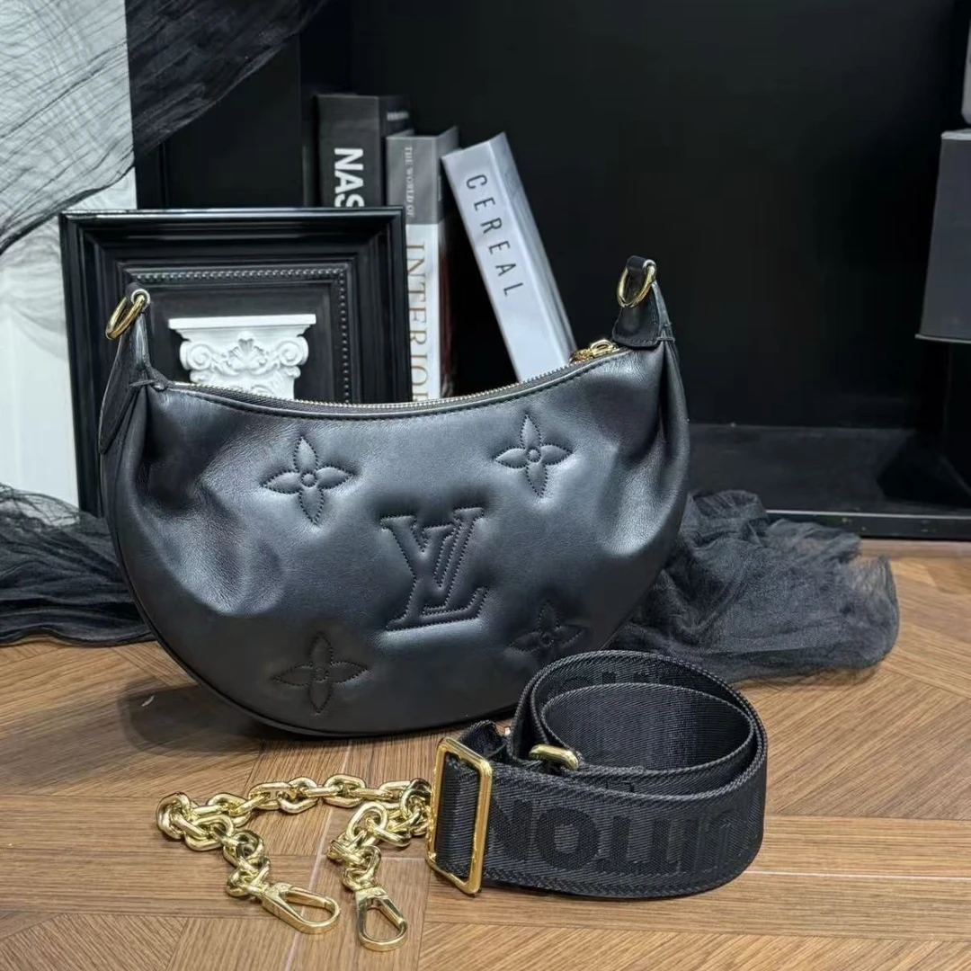 99新 LouisVuitton/路易威登 over the moon月亮包 全皮 芯片