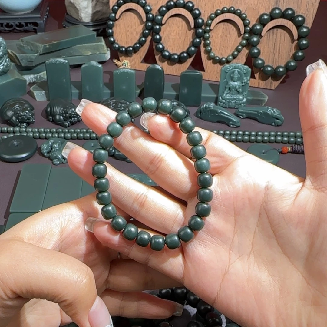 和田玉（青玉）未镶嵌手链