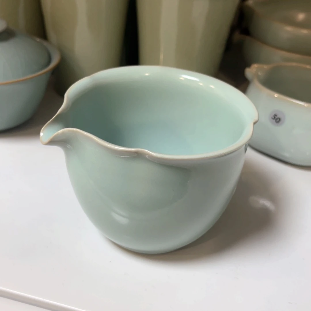 杯子瓷仿古微瑕公道杯还啊啊啊