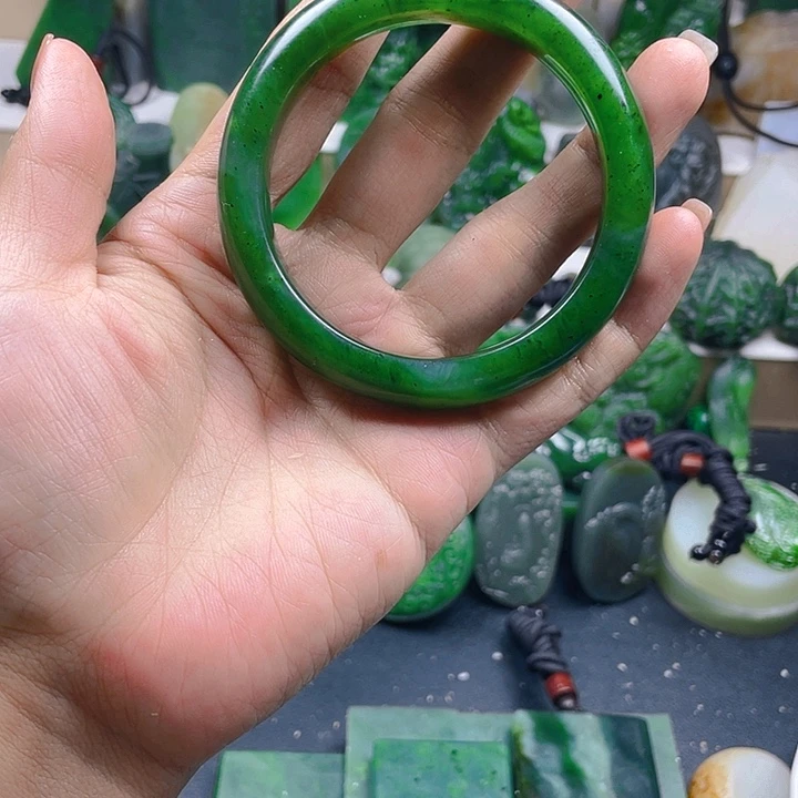 未镶嵌和田玉珠宝半成品