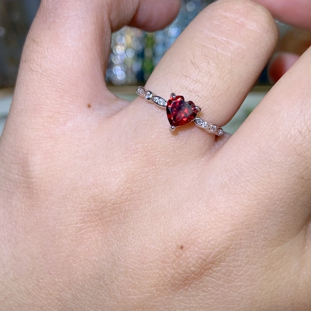 石榴石银S925镶嵌戒指