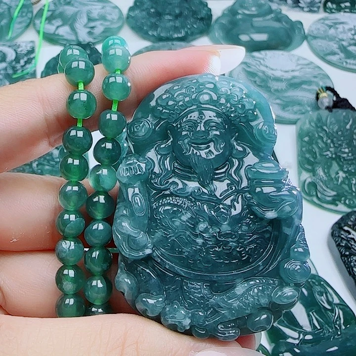 翡翠未镶嵌颈饰多样性发货天然的A货翡翠