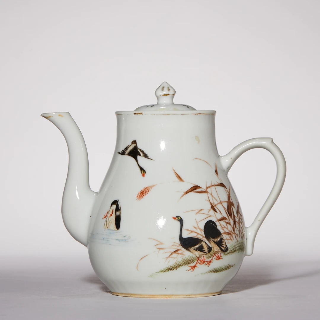 4877民国·粉彩芦雁图壶【古董拍卖】