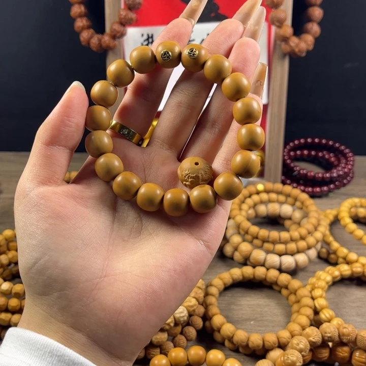 ど***见猴头核桃吊坠瑕疵大佬型