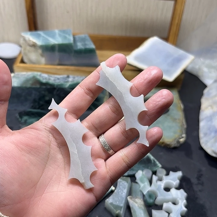 张***勇翡翠未镶嵌颈饰纯天然缅甸翡翠