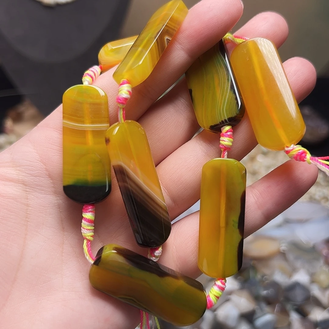 玛瑙/玉髓合金珠宝半成品W01，16.2*40.9mm缠丝玛瑙长方圆片一条