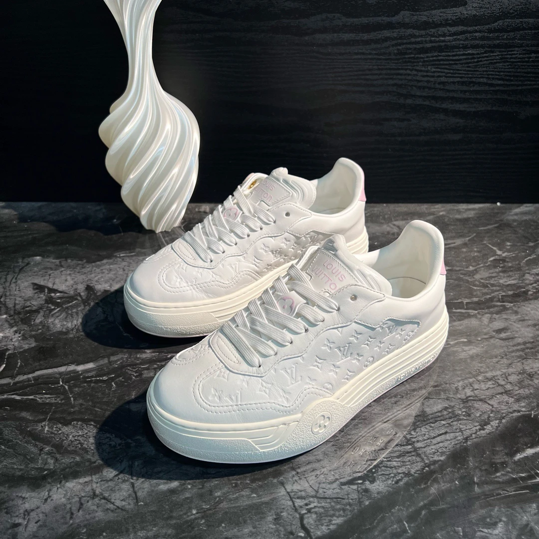 99新 LouisVuitton/路易威登 2068/36码/粉白龙年限定松糕鞋