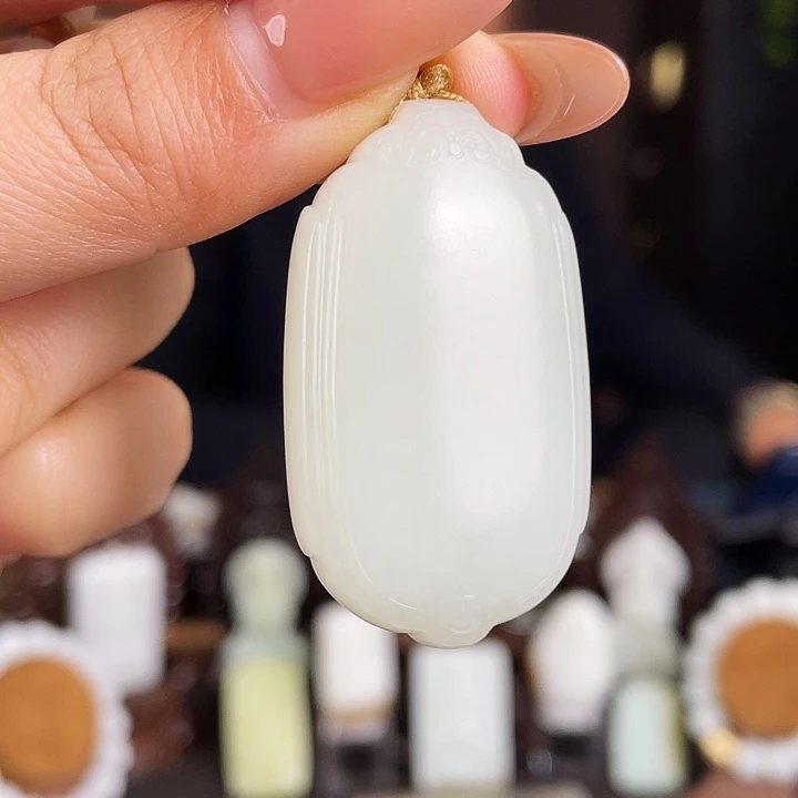 和田玉未镶嵌颈饰定制发货