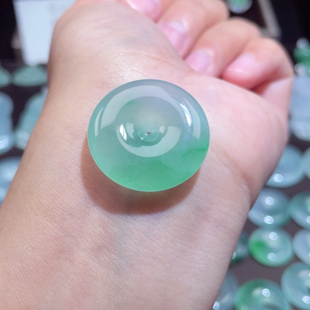 颈饰未镶嵌翡翠扣子