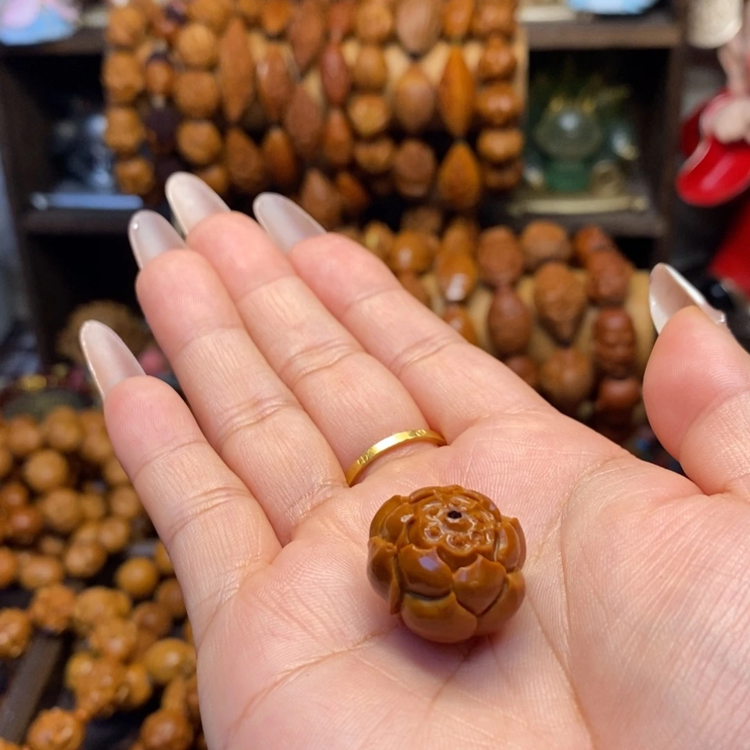 橄榄核吊坠手工莲花