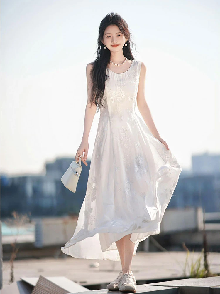 哥弟阿玛施正夏季高级感绝美气质海边度假白色无袖连衣裙女装裙子