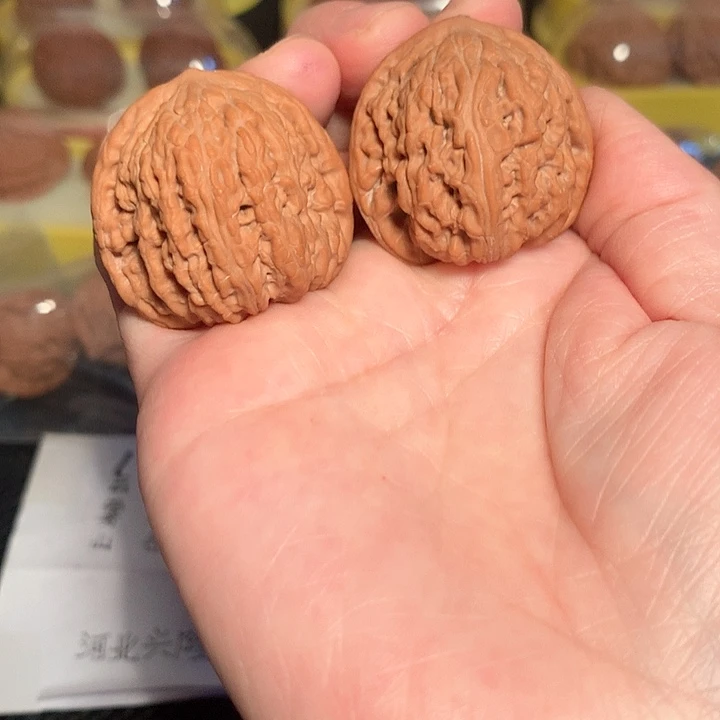 文玩核桃吊坠36尺红玛瑙