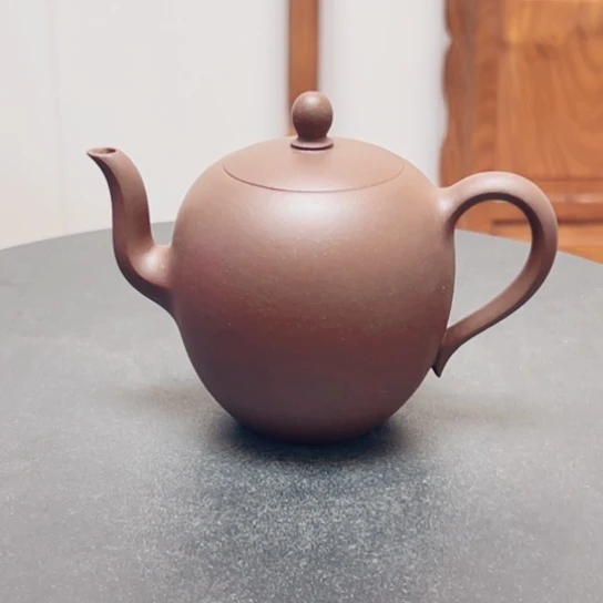 茶壶紫砂黄龙山原矿底 槽清半手工瑕（200 cc）