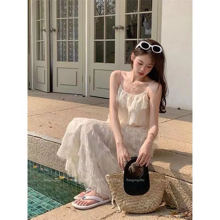 2025新款茶歇法式仙女裙高级质感白色吊带连衣裙子女夏季气质长裙