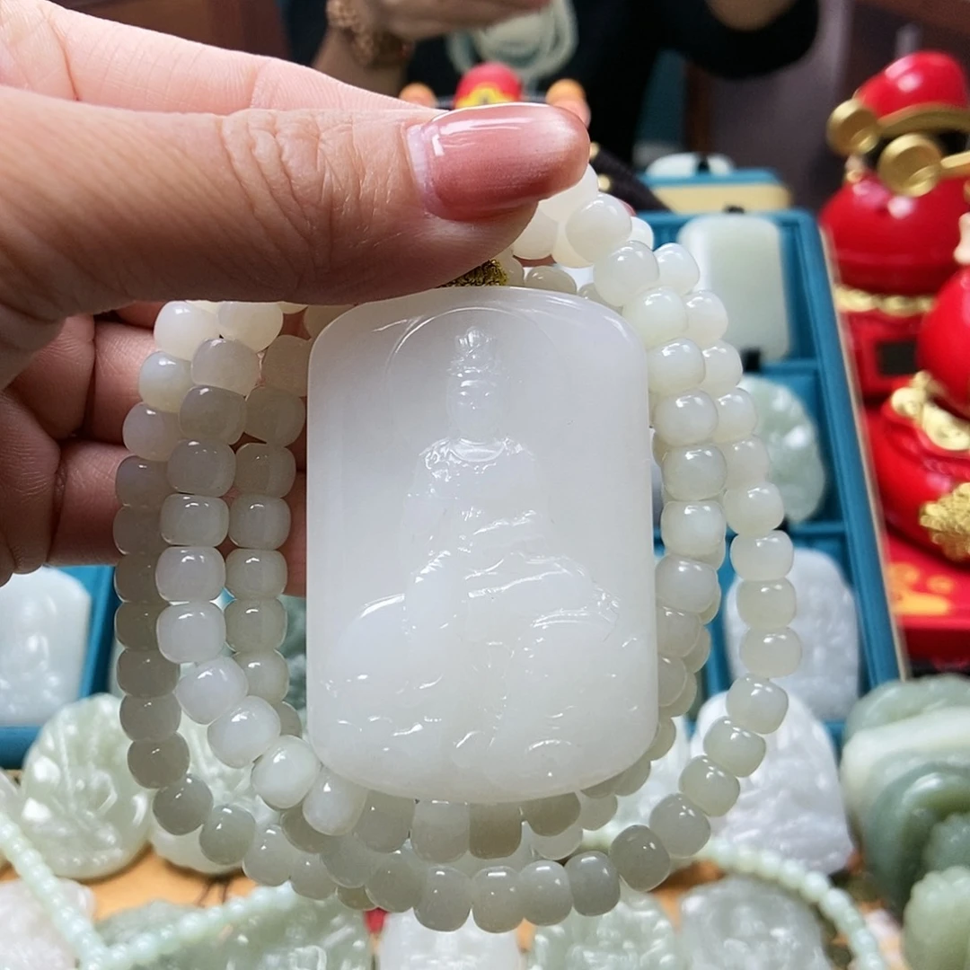 和田玉颈饰未镶嵌周*生