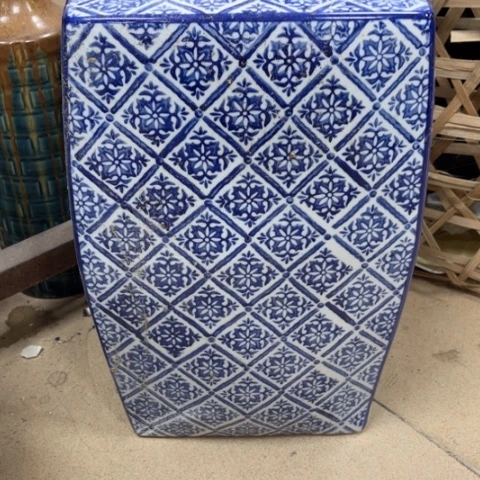 L***V瓷片瑕疵的。。。。。。。。。。。。瓷片