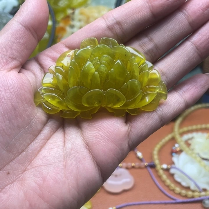@***韵蛇纹石玉未镶嵌颈饰