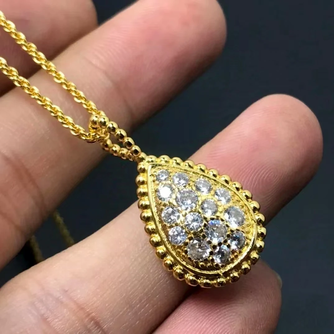 18K金镶嵌天然钻石水滴吊坠，不含链条TG
