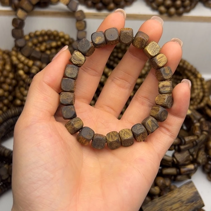 沉香沉香碎屑种植奇楠高结油 卡08，8克