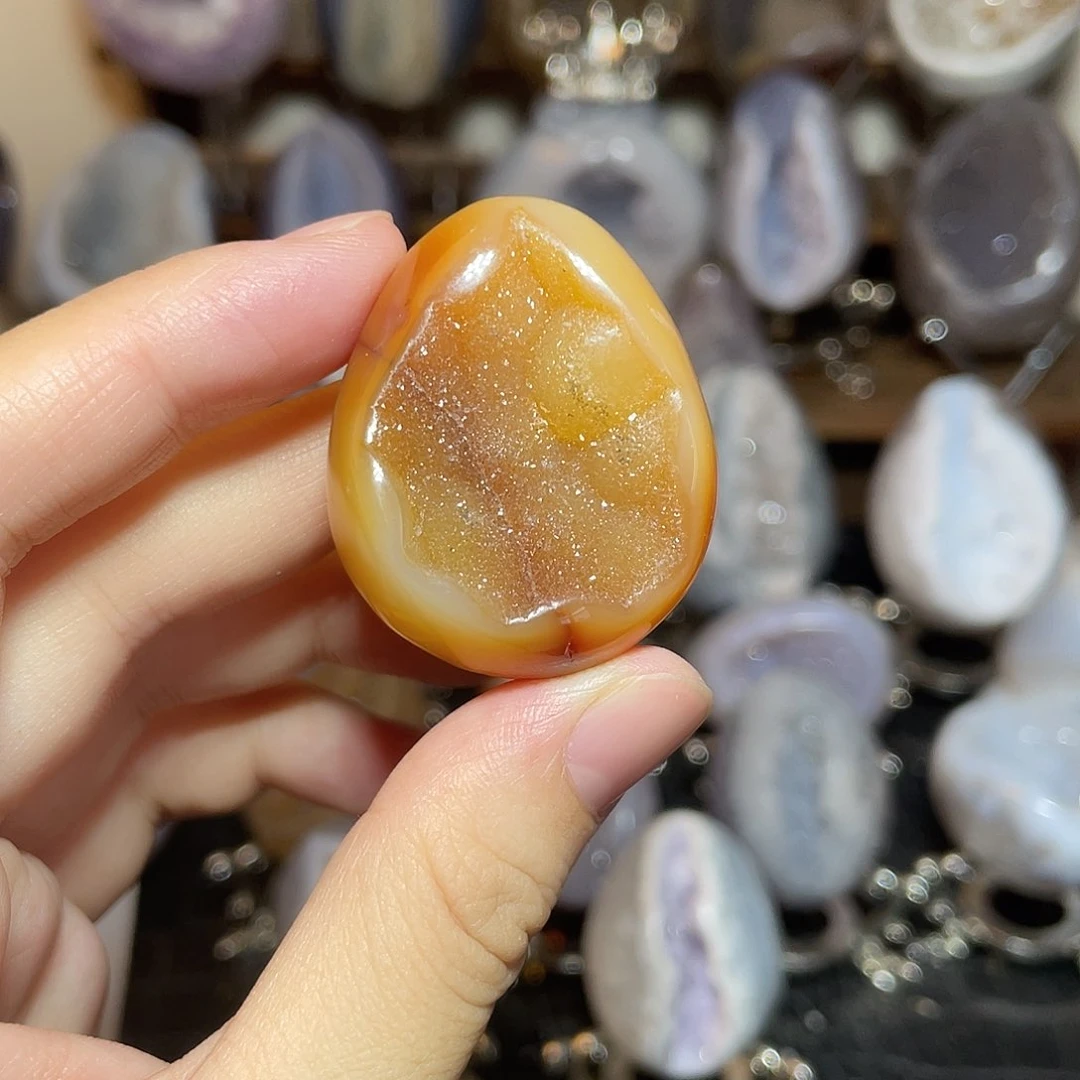 未镶嵌水晶大型摆件（非配饰）