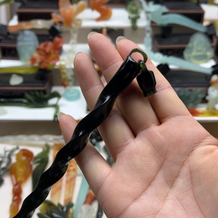 蛇纹石玉未镶嵌岫玉发簪