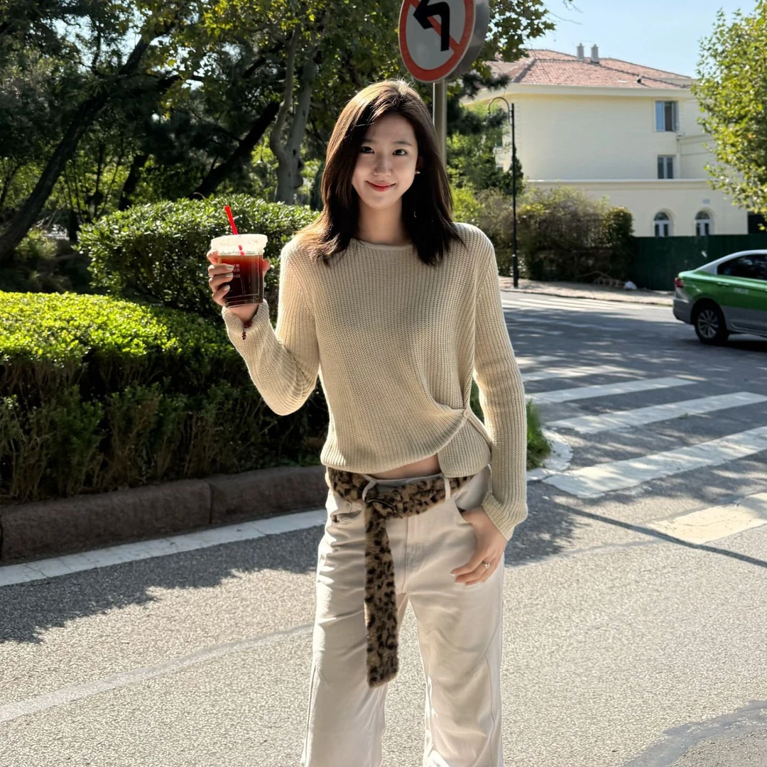 【CCIDO直播专属】设计款秋冬常规轻职风毛针织衫圆领毛衣百搭针织