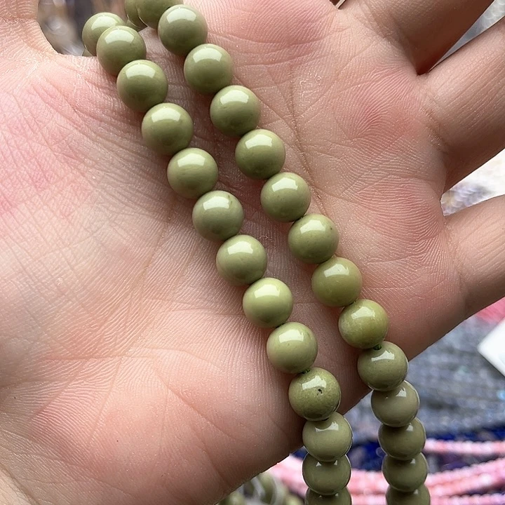 未镶嵌玛瑙/玉髓珠宝半成品一条8mm左右牛油果阿拉善