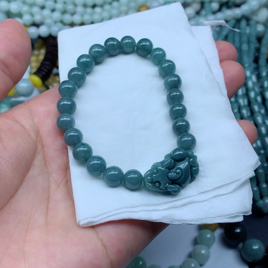 翡翠未镶嵌颈饰珠子