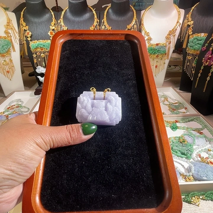 翡翠颈饰未镶嵌翡翠紫色狐狐包包