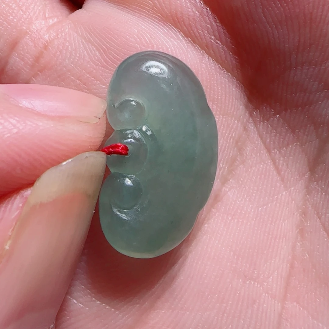 翡翠未镶嵌颈饰平安锁