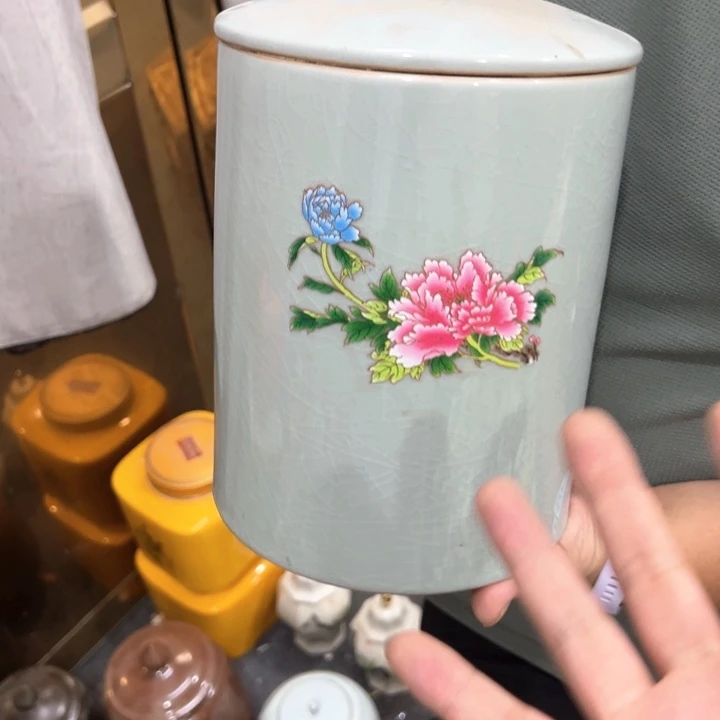 瑕疵福利品陶瓷茶叶罐介意勿拍