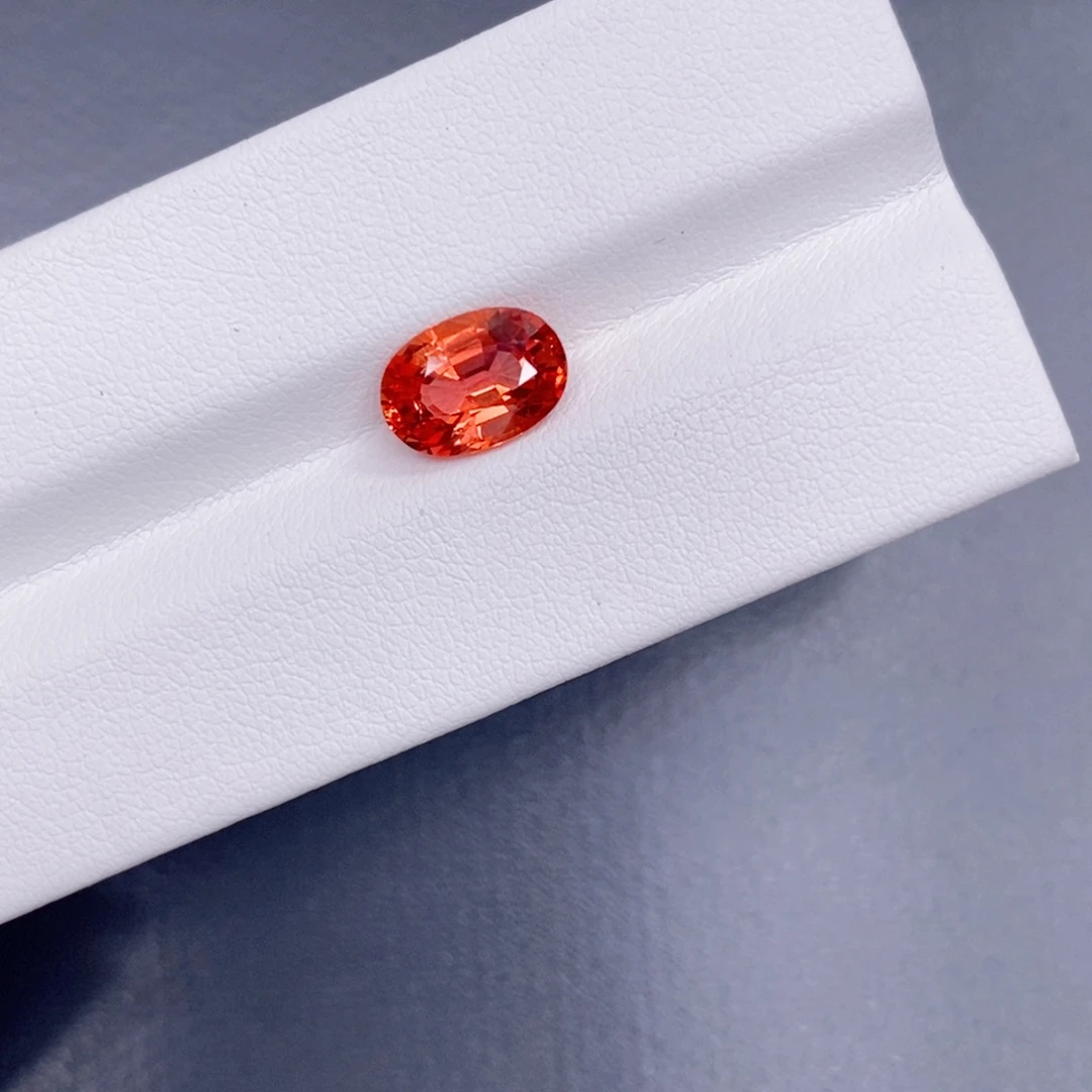 蓝宝石裸石2.52克拉