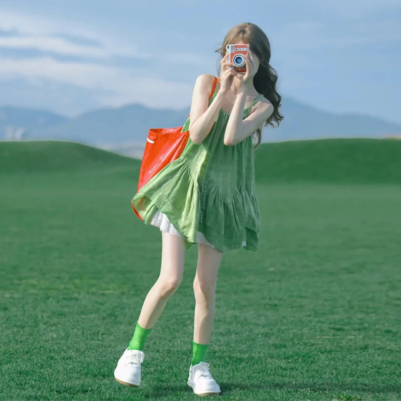 4539绿色无袖吊带背心女外搭夏季新款法式小众设计感独特绝美上衣